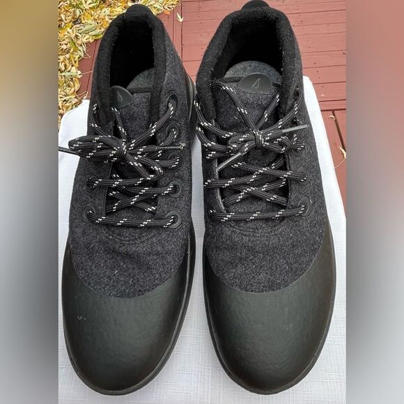 Allbirds black New Zealand merino wool laced ankle shoes. Very warm, comfy, M13 - Picture 2 of 9